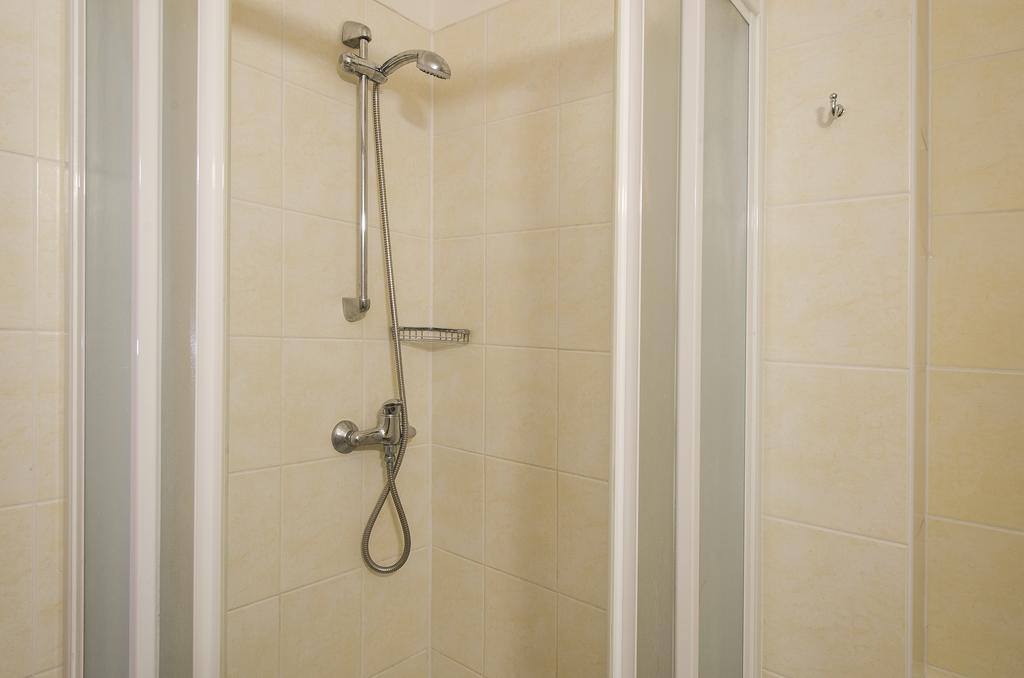 Hotel Imos Πράγα Εξωτερικό φωτογραφία
