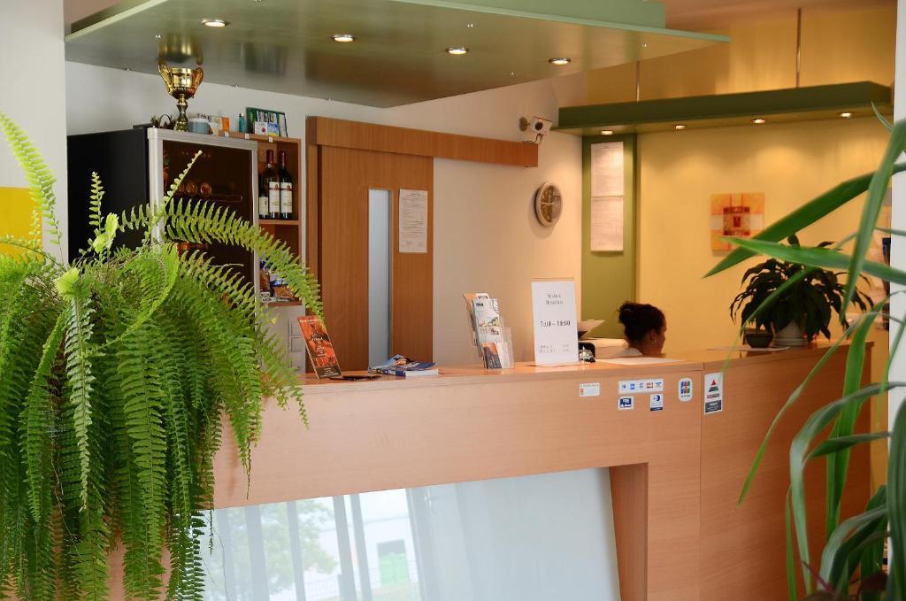 Hotel Imos Πράγα Εξωτερικό φωτογραφία